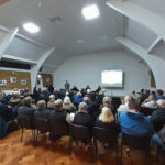 Residents attending meeting on Community Speedwatch in Great Missenden Memorial Hall